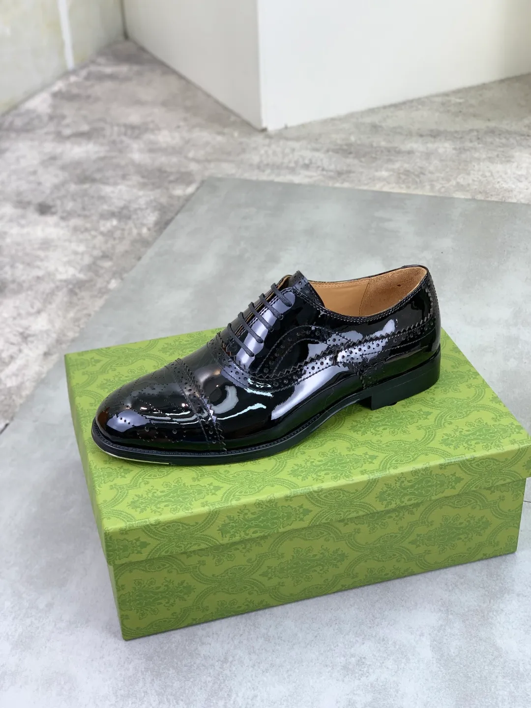 Men's men's shoes 💰P640 [New style] Water dyed cowhide 💰💎💎💎 [Gucci] GUCCI high-end men's formal business leather shoes, original order 1:1! Original imported high-end open-edge beaded calfskin, original metal buckle, imported first-layer cowhide lining for feet. Original high-end outsole, men's shoe size: 39-44 (45 customized) 3️⃣ colors available